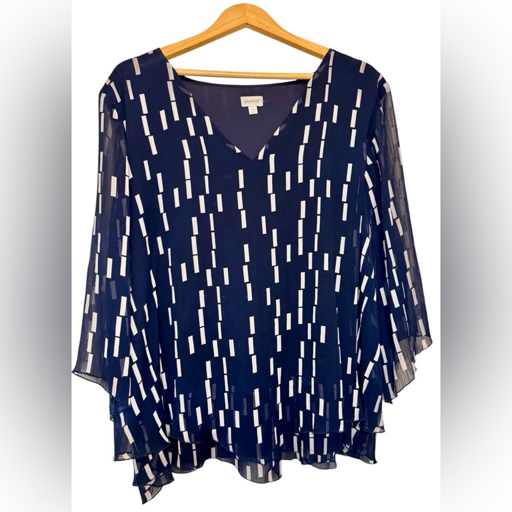 Avenue Blue and White Boxy Blouse